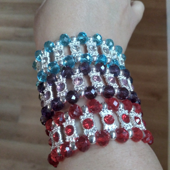 Handmade bracelets - Picture 3 of 8